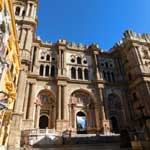 Der Bischofspalast und die Kathedrale von Malaga.