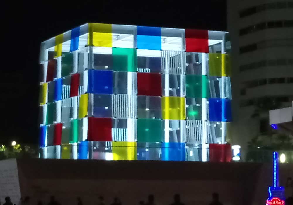 Das Museum Pompidou von Malaga Das Museum Pompidou von Malaga