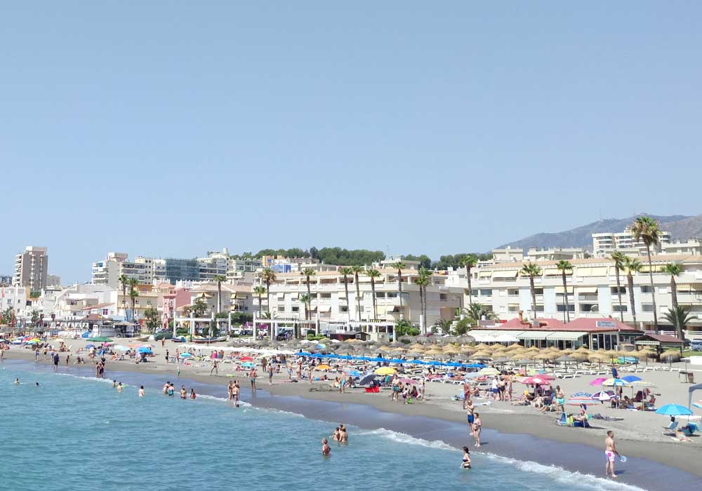 Einer der vielen Strände von Malaga. Einer der vielen Strände von Malaga.