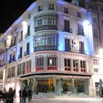 Die Fassade des Hotel Larios von Malaga.