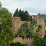 Blick vom Restaurant des Stadtmuseums von Malaga auf die Alcazaba.